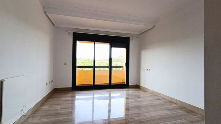 Image No.14-3 Bed Apartment for sale