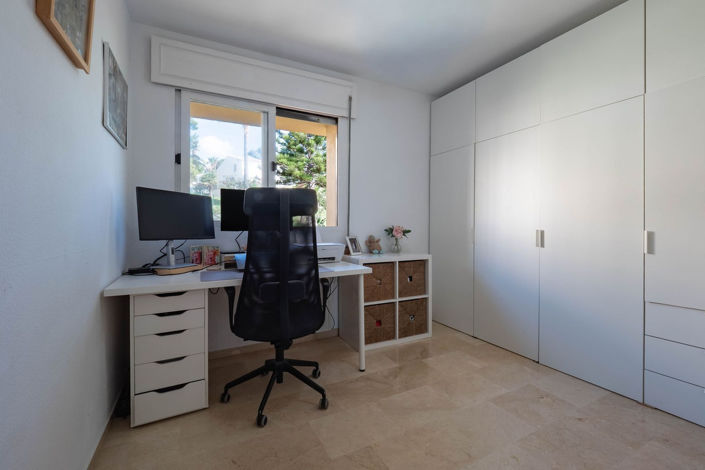 Image No.20-2 Bed Apartment for sale