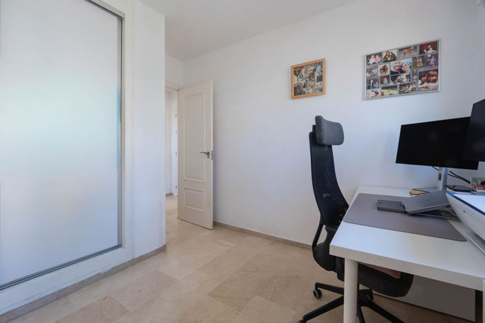 Image No.21-2 Bed Apartment for sale