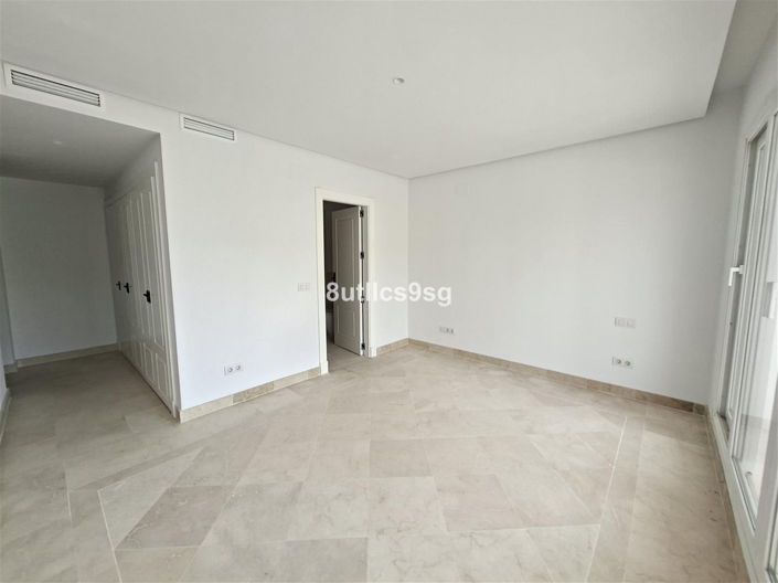 Image No.22-2 Bed Apartment for sale