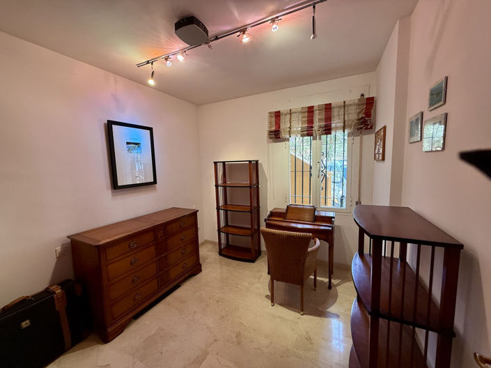 Image No.26-4 Bed Villa for sale