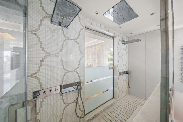 Image No.14-8 Bed Villa for sale