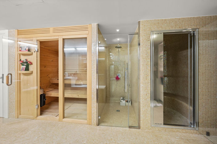 Image No.21-8 Bed Villa for sale