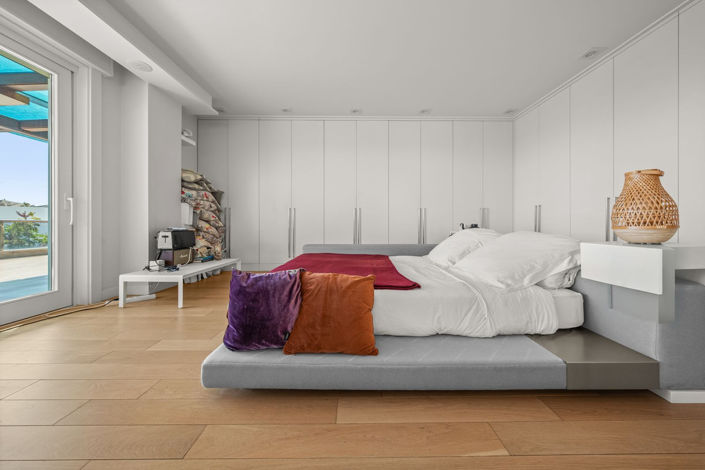 Image No.30-8 Bed Villa for sale