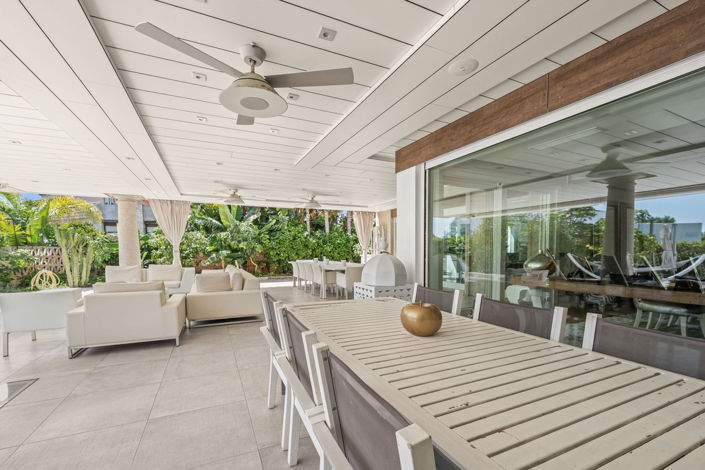 Image No.9-8 Bed Villa for sale