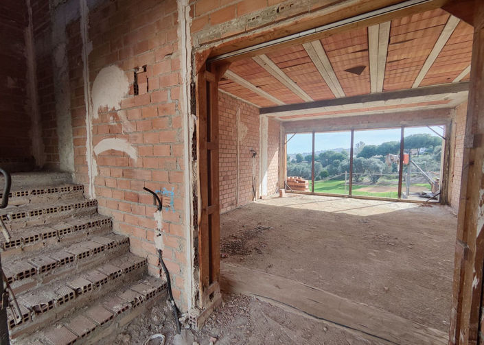 Image No.5-5 Bed Villa for sale