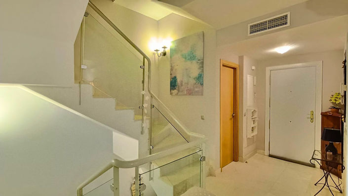 Image No.13-5 Bed Townhouse for sale