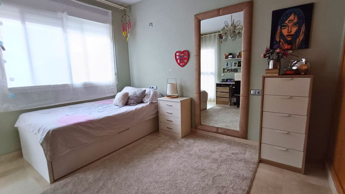 Image No.16-5 Bed Townhouse for sale