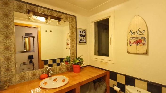 Image No.18-5 Bed Townhouse for sale