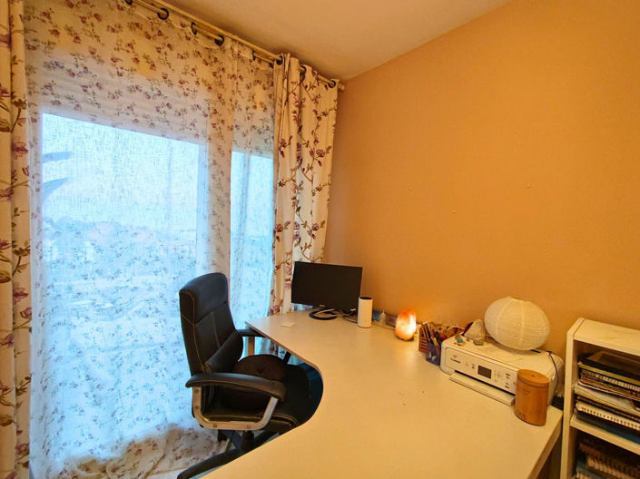 Image No.21-5 Bed Townhouse for sale