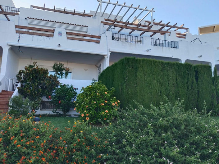 Image No.27-5 Bed Townhouse for sale