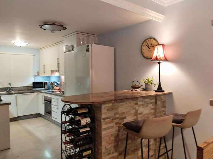 Image No.8-5 Bed Townhouse for sale