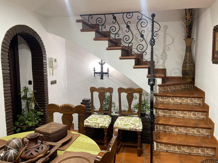 Image No.10-2 Bed Townhouse for sale