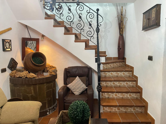 Image No.3-2 Bed Townhouse for sale