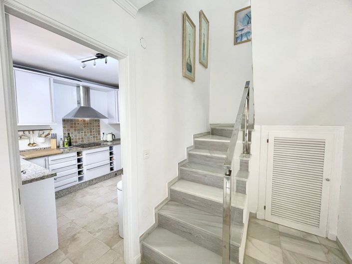 Image No.14-2 Bed Townhouse for sale