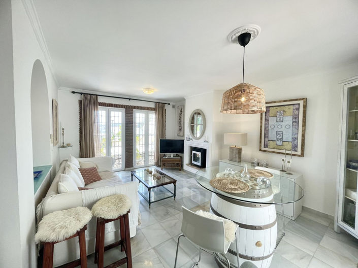 Image No.3-2 Bed Townhouse for sale