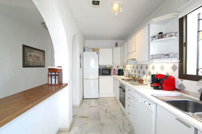 12-53013098fcab6c38b1379cd33298e050