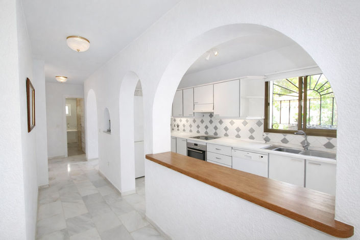 Image No.8-4 Bed Villa for sale