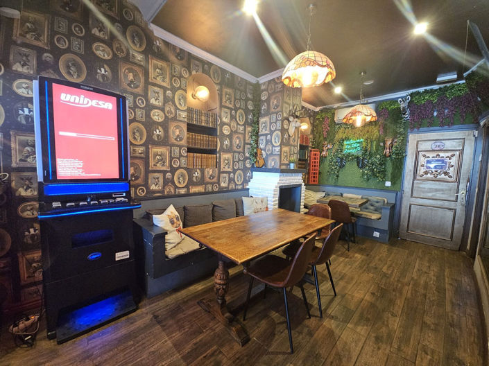 Image No.19-4 Bed Property for sale