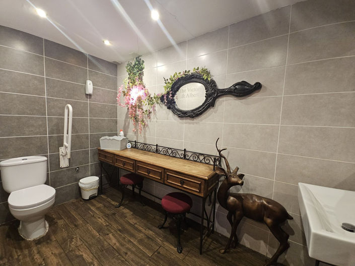 Image No.21-4 Bed Property for sale