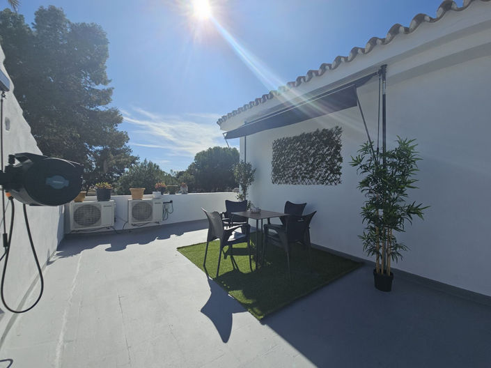 Image No.24-4 Bed Property for sale