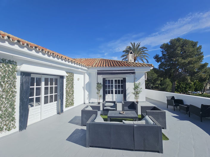 Image No.31-4 Bed Property for sale