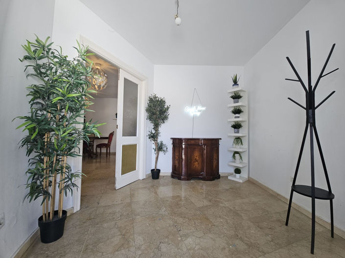 Image No.33-4 Bed Property for sale