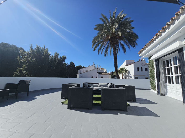 Image No.36-4 Bed Property for sale