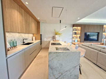 11-20939a0134ad724a8cb2a801094d15a4