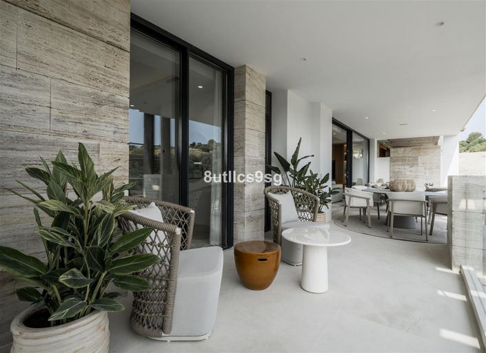 Image No.20-2 Bed Apartment for sale