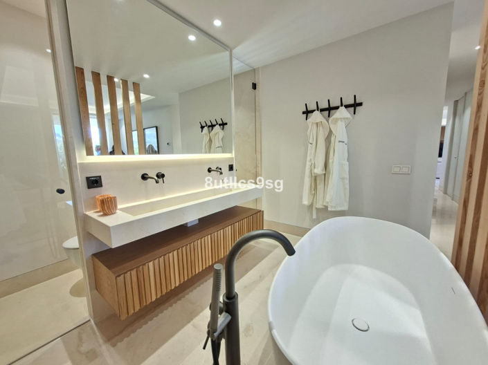 Image No.28-2 Bed Apartment for sale