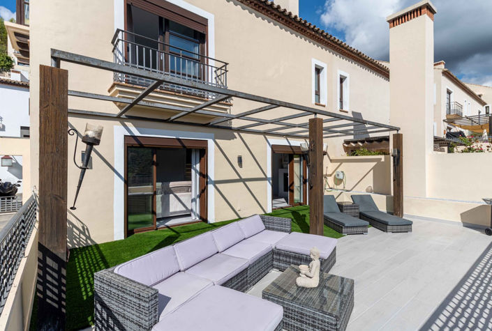 Image No.16-4 Bed Townhouse for sale