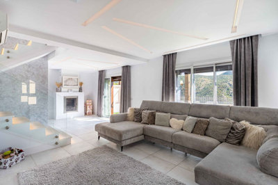 4-c23c0f86247804fa50226aecd8b0b2c8