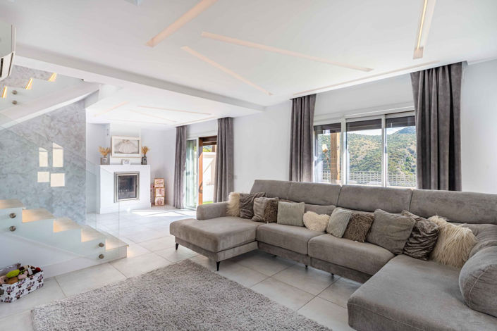 Image No.4-4 Bed Townhouse for sale