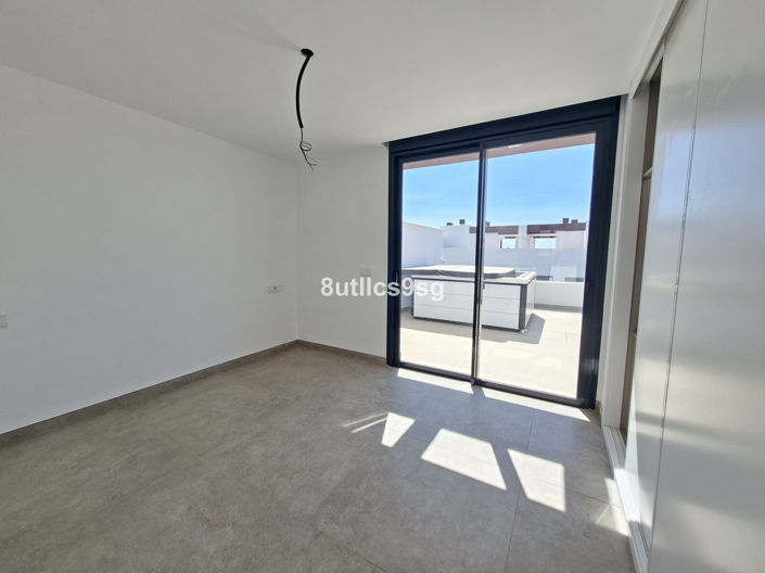 Image No.25-3 Bed Penthouse for sale