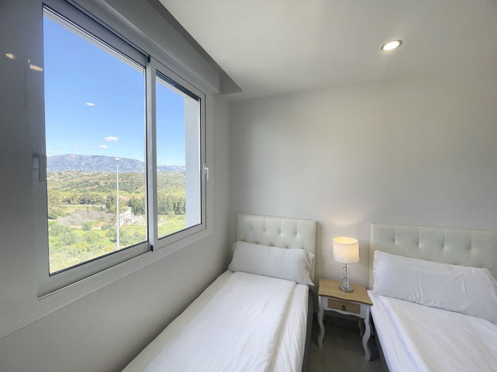 Image No.28-3 Bed Apartment for sale