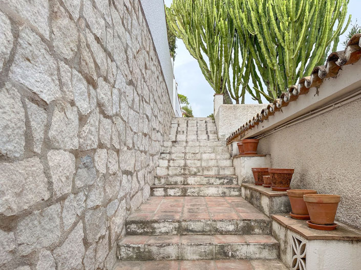 Image No.35-3 Bed Villa for sale