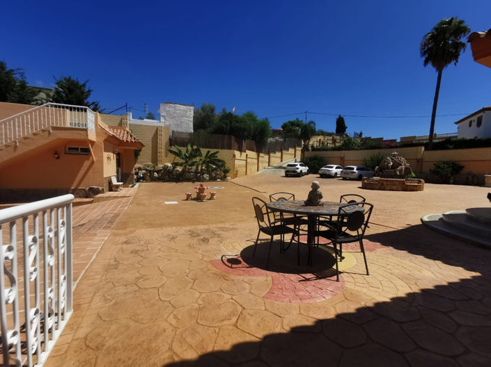 Image No.5-6 Bed Villa for sale