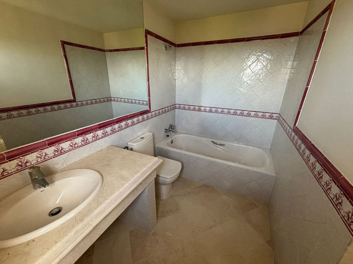 Image No.20-Villa de 3 chambres à vendre à Casares