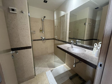 10-bb915d1cb19341576dcdc994b81ab9c5