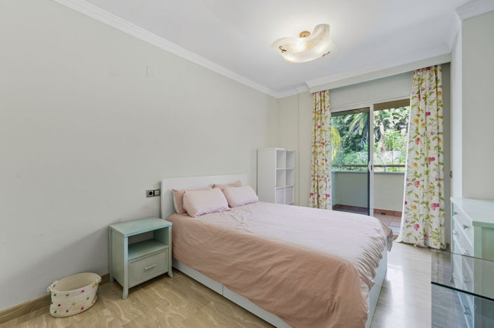 Image No.19-3 Bed Apartment for sale