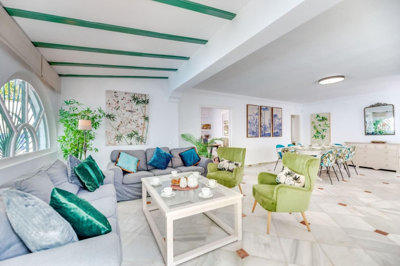 2-5bd7b9d04b45e33852eaf0ec6670150d