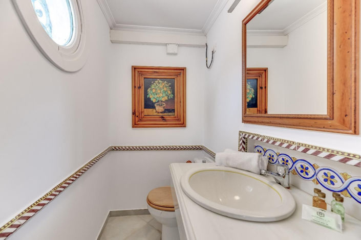 Image No.30-5 Bed Villa for sale