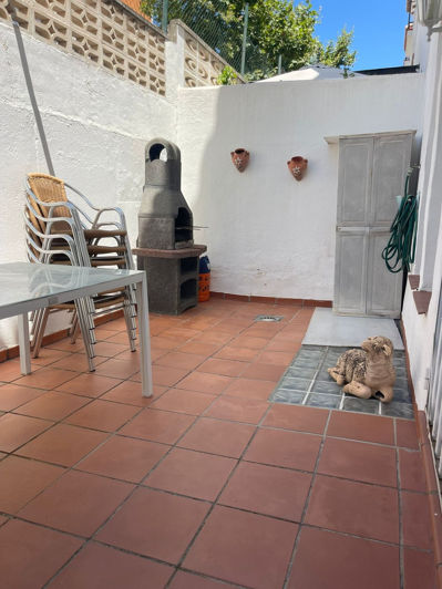 Image No.12-3 Bed Townhouse for sale