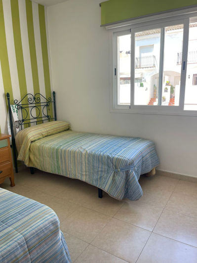 Image No.18-3 Bed Townhouse for sale