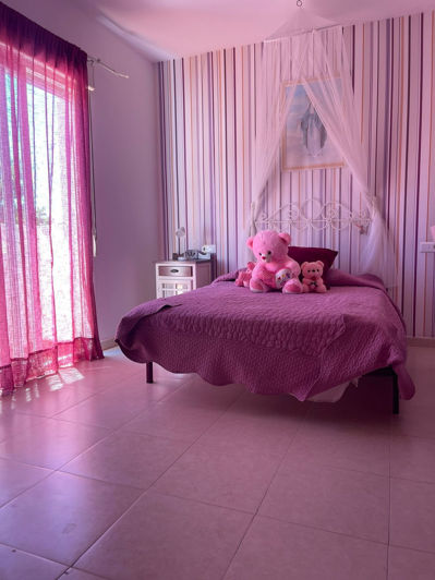 Image No.25-3 Bed Townhouse for sale