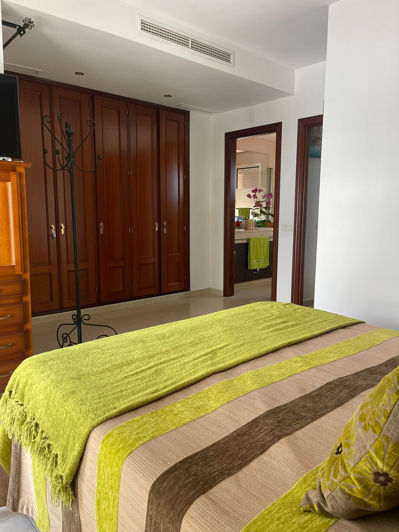 Image No.33-3 Bed Townhouse for sale