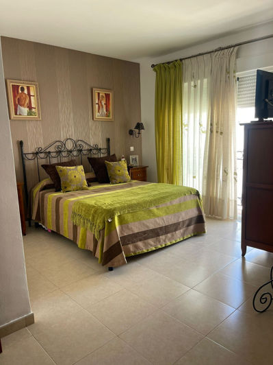 Image No.35-3 Bed Townhouse for sale