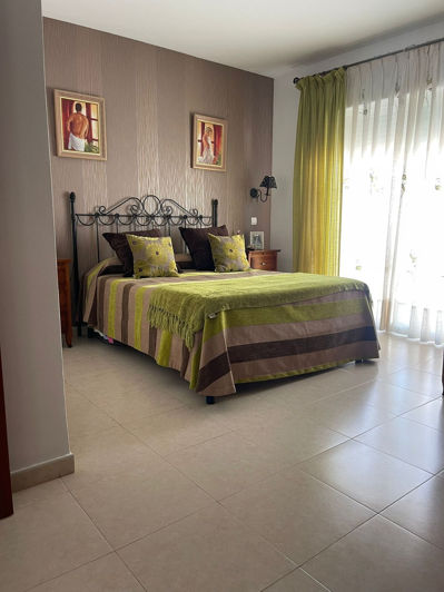 Image No.36-3 Bed Townhouse for sale