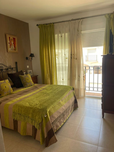 Image No.40-3 Bed Townhouse for sale